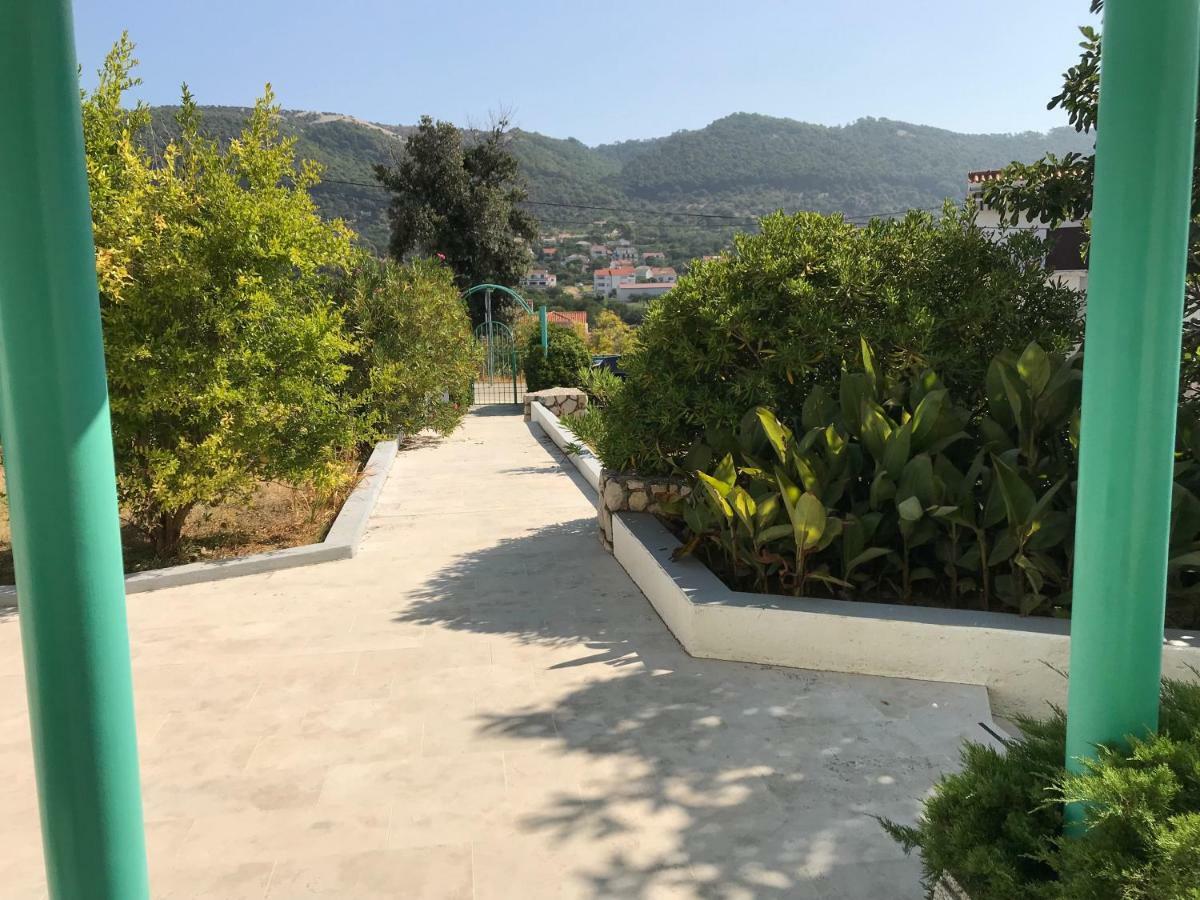 Apartament Ruza Mikelic Banjol